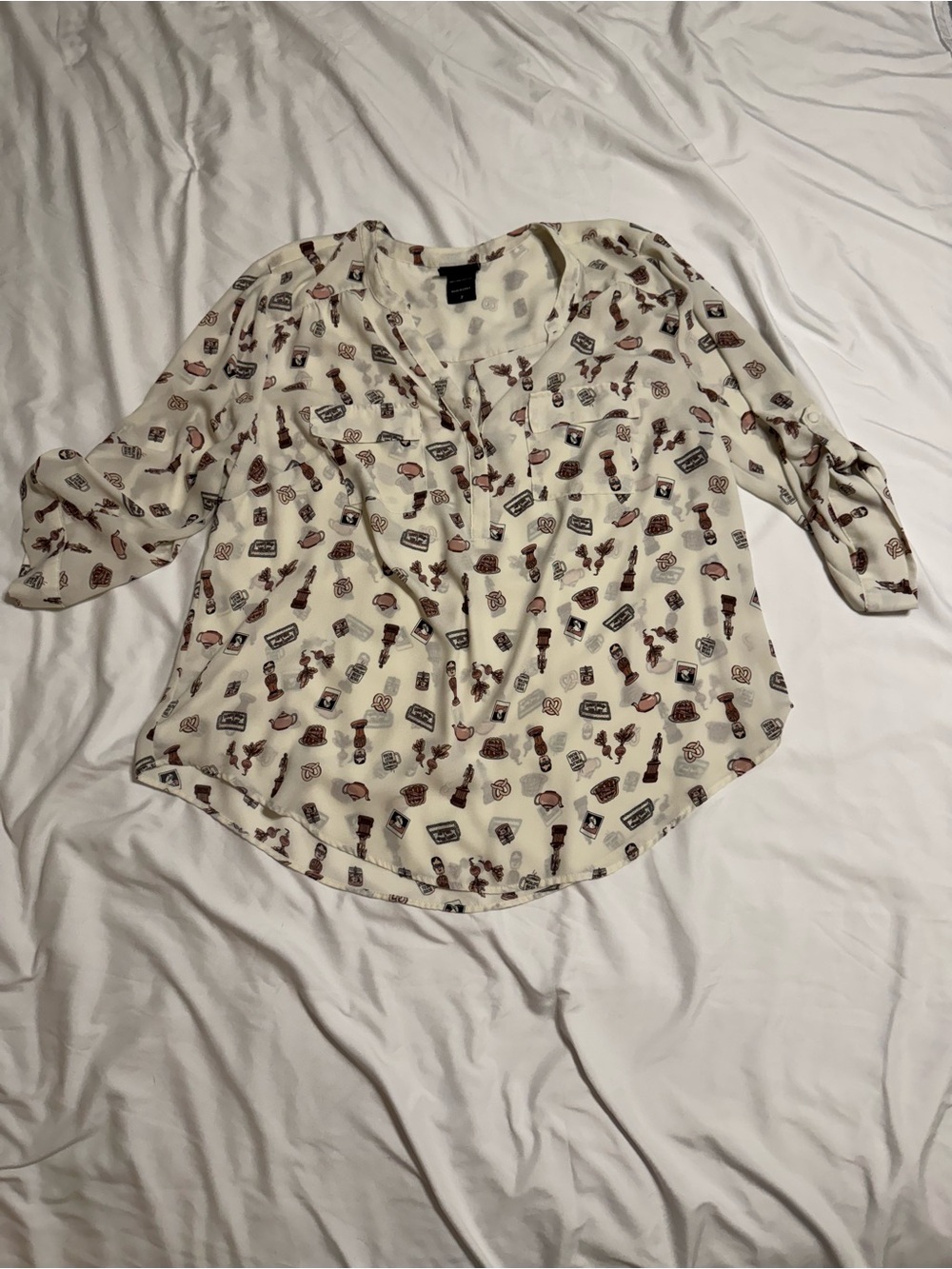 torrid Cream Printed Button-Front Blouse with Brown Novelty Motif the office